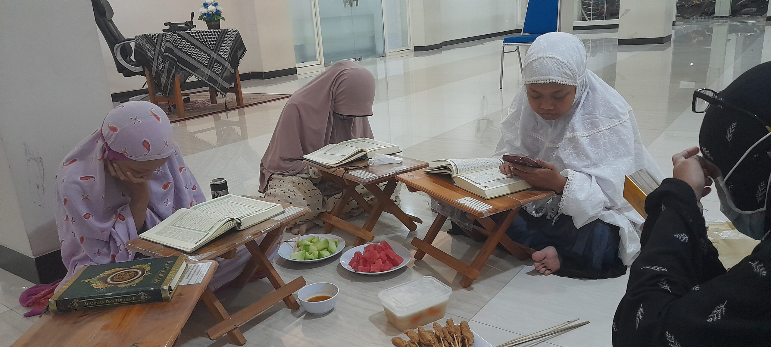 Tadarus Al-Quran Masjid Ulul Azmi Unair